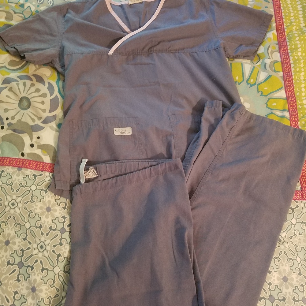 Urbane scrub set